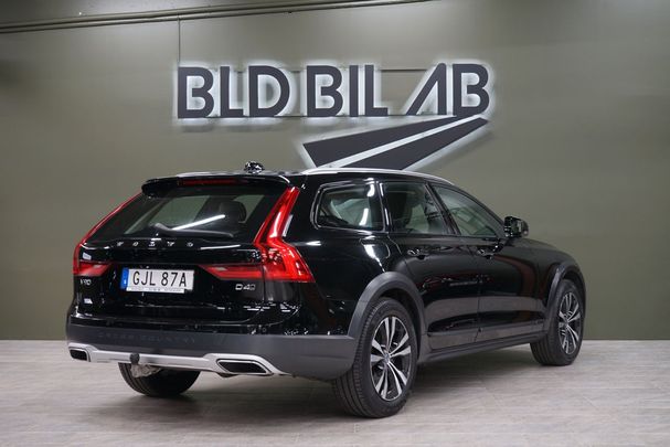 Volvo V90 Cross Country D4 AWD 140 kW image number 4