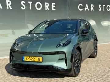 Car image 5