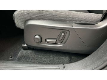 Car image 37