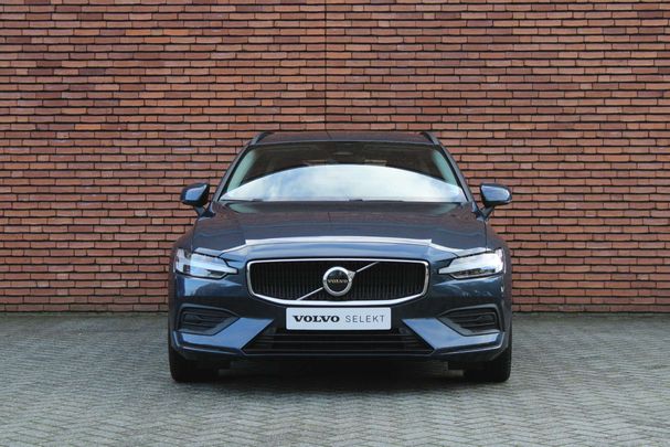 Volvo V60 B3 Essential 120 kW image number 16