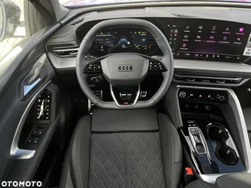 Car image 40