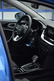 Car image 37