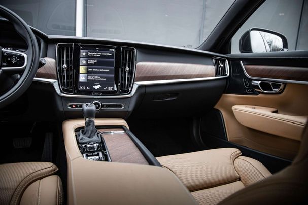 Volvo V90 T4 140 kW image number 29