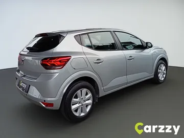 Car image 5