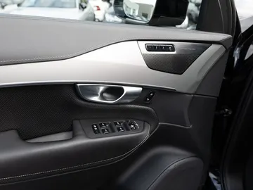 Car image 46