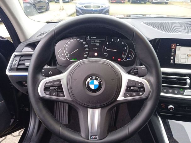 BMW 320i 135 kW image number 16