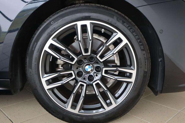 BMW 520i 153 kW image number 6