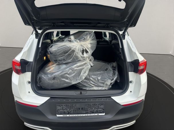 Opel Grandland X 1.6 DI Hybrid4 221 kW image number 16