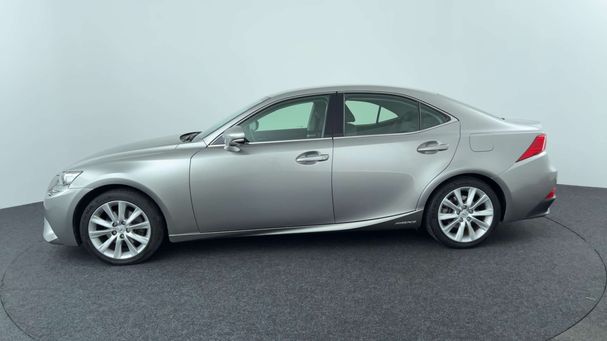 Lexus IS 300 H 164 kW image number 5