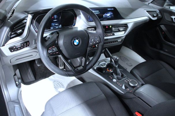 BMW 118i 103 kW image number 14