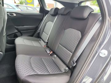 Car image 37