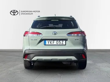Car image 3
