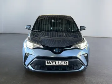 Car image 3