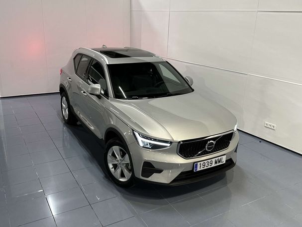 Volvo XC40 T2 Core 95 kW image number 2