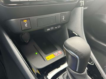 Car image 17