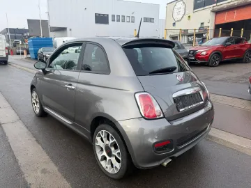 Car image 5