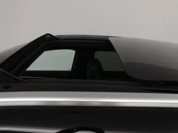 Car image 34
