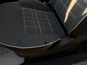 Car image 31