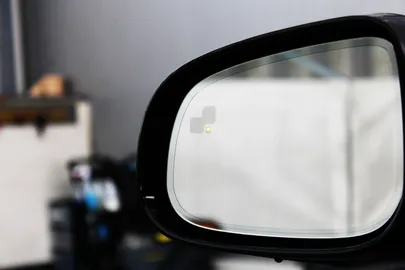 Car image 43