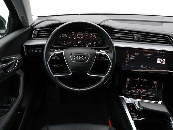 Audi e-tron 50 quattro 230 kW image number 22