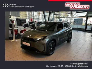Car image 3