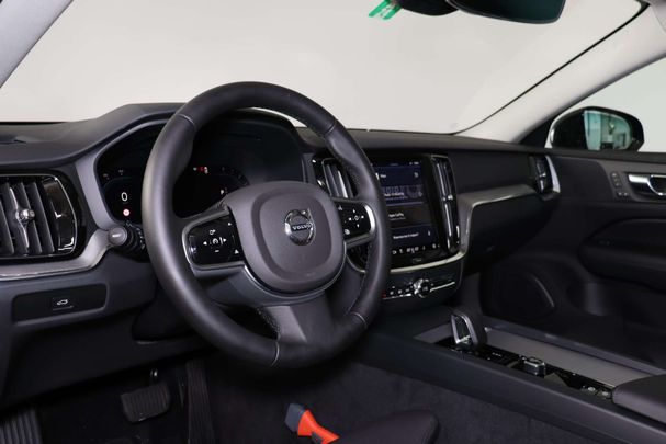 Volvo V60 B4 Plus 145 kW image number 17