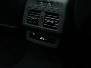 Car image 41