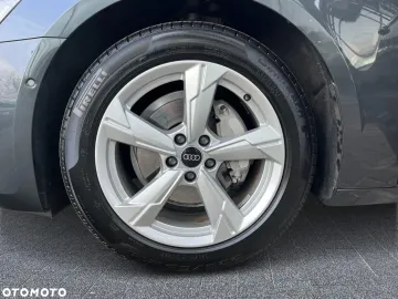 Car image 40