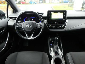 Car image 19