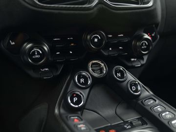 Car image 38