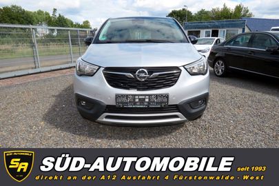 Car image 4