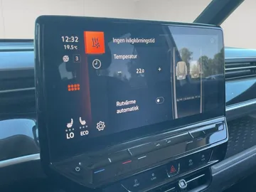 Car image 35