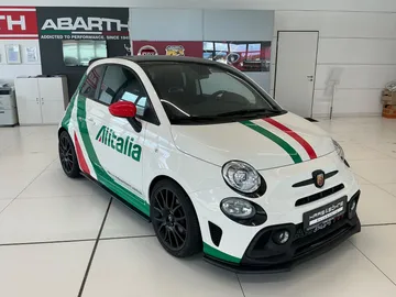 Car image 3