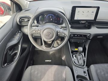 Car image 14