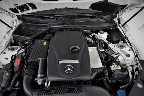 Mercedes-Benz SLC 180 115 kW image number 22