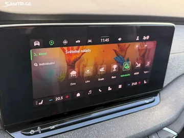 Car image 29