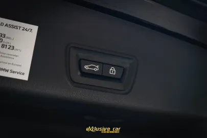 Car image 40