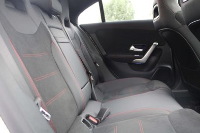 Car image 41