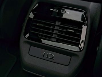 Car image 38