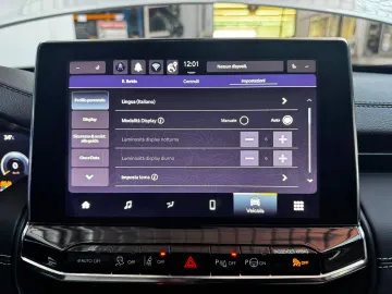 Car image 33