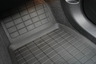 Car image 45