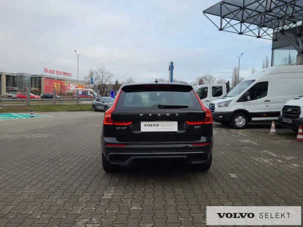 Volvo XC60 AWD 173 kW image number 2