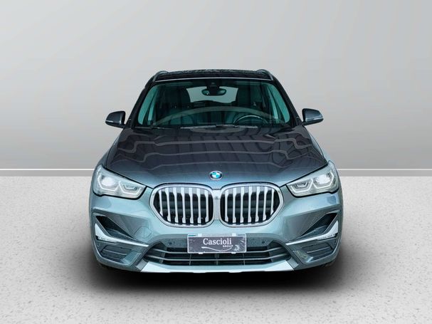 BMW X1 sDrive18d xLine 110 kW image number 2