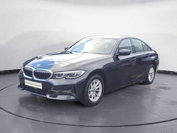 BMW 320i Sport Line 135 kW image number 1