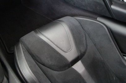 Car image 33