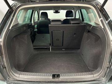 Car image 37