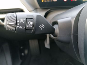 Car image 28