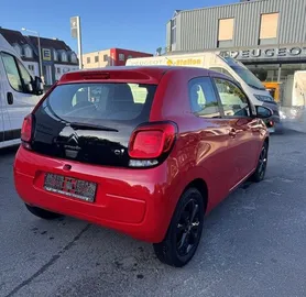 Car image 3
