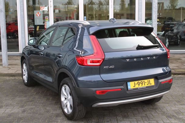 Volvo XC40 1.5 T2 95 kW image number 33