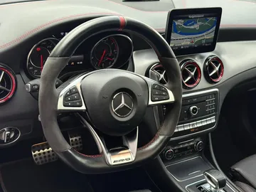 Car image 40